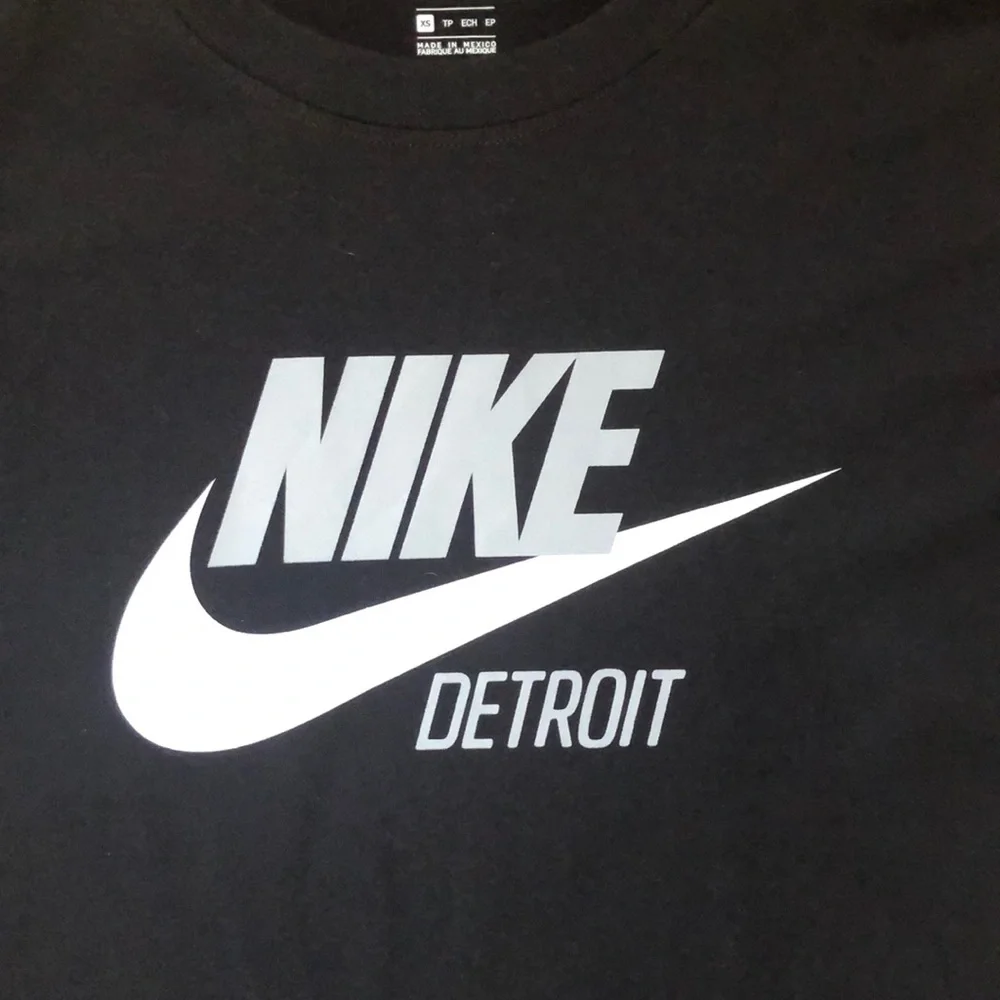 NWT Nike Detroit The Nike Tee Black T-Shirt XS